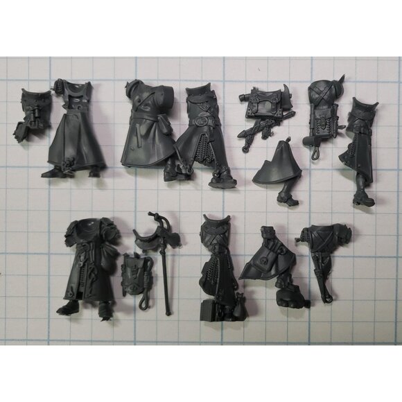 Warhammer Cities of Sigmar Bits Freeguild Fusiliers Robed Torsos & Legs Set x5 A - Picture 3 of 3